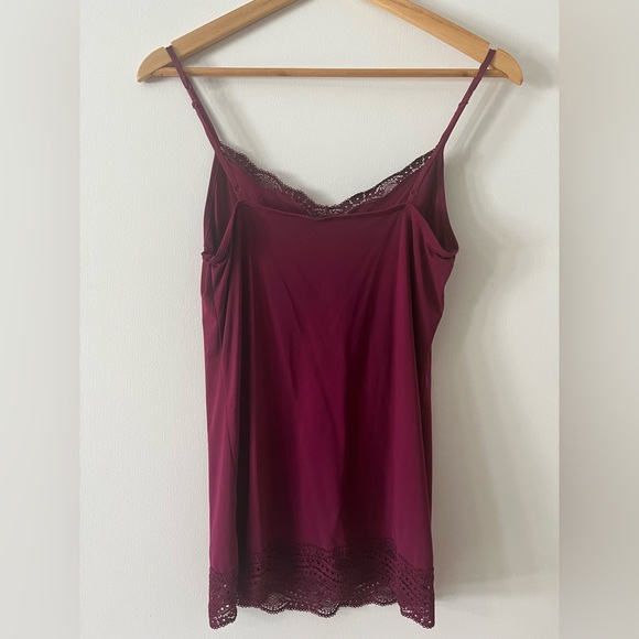 Smart Set Deep Red Lace Cami - Picture 2 of 3